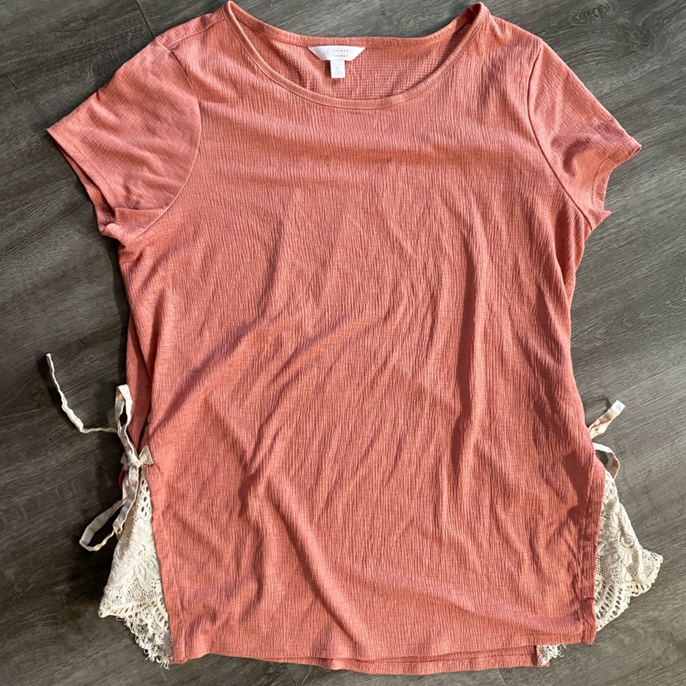 Lauren Conrad Lace accent tie side Pink Blouse